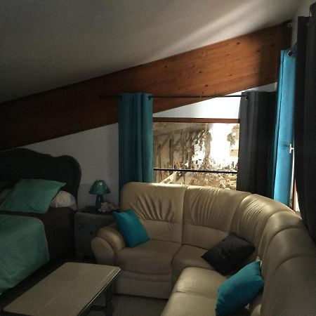 Bed and Breakfast le loup dans la bergerie à Montmartin-sur-Mer Extérieur photo